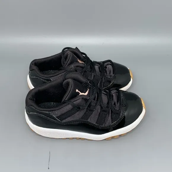 Jordan 11 Retro Low Black Coral Shoes 645107-013 Toddler Sz 9C EU 26