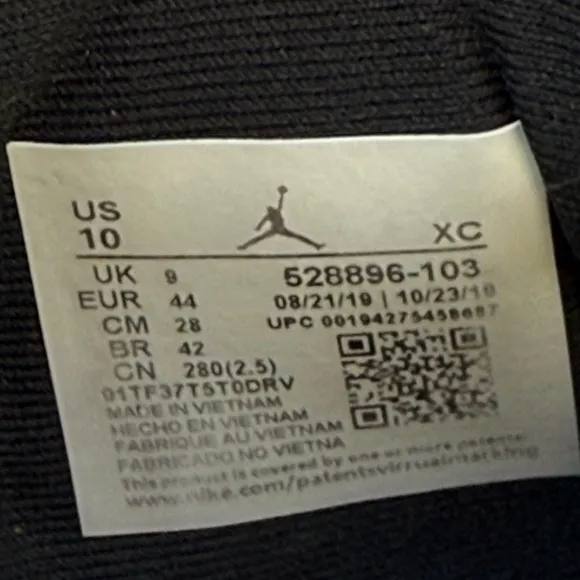 Jordan 11 retro low closing ceremony mens size 10 mens jordan shoes size 10 shoe