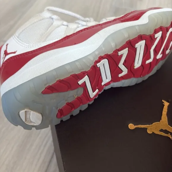 Jordan 11 RETRO (PS)