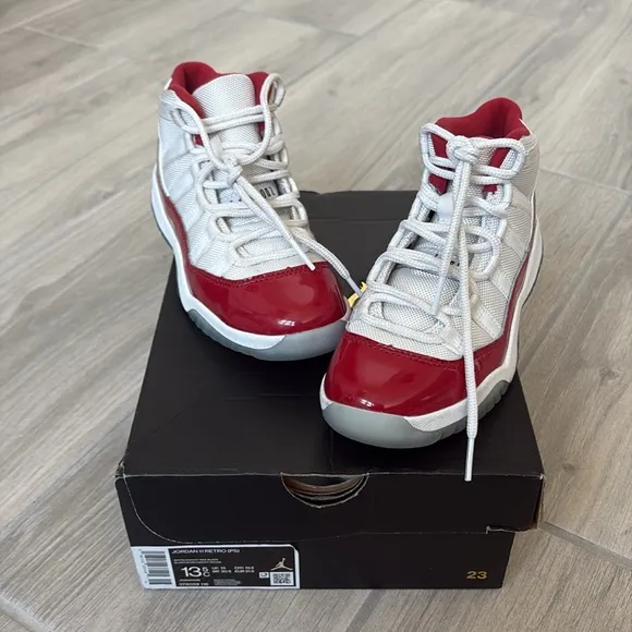 Jordan 11 RETRO (PS)