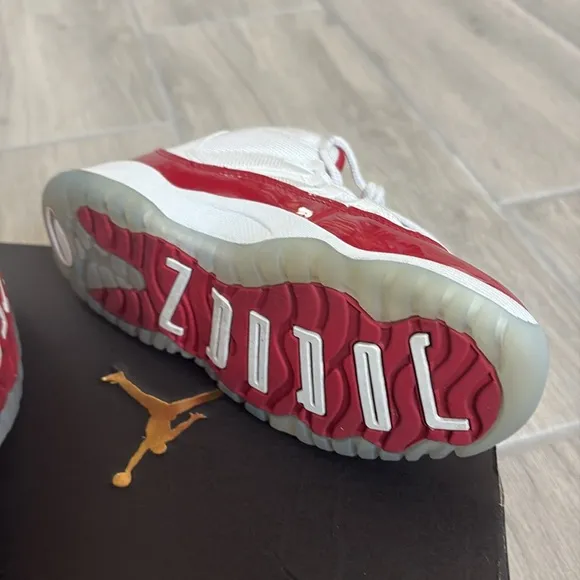 Jordan 11 RETRO (PS)