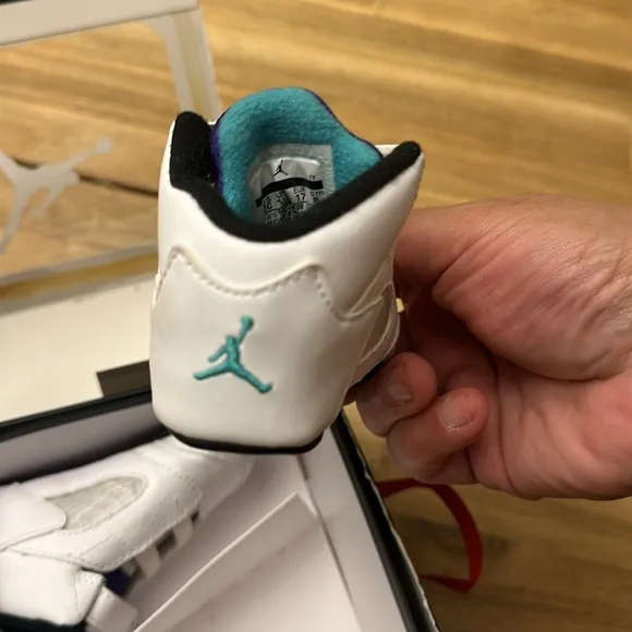 JORDAN 5 retro baby shoes and beanie set