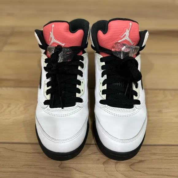 Jordan 5 Retro Sunblush size 5.5Y US
