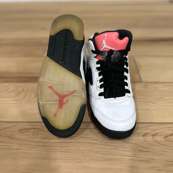 Jordan 5 Retro Sunblush size 5.5Y US