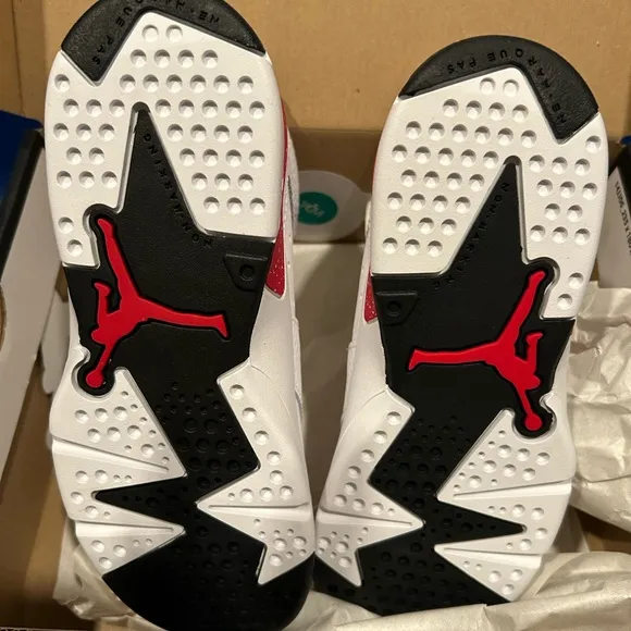 JORDAN 6 RETRO - Kids White and Red Jordan Shoes