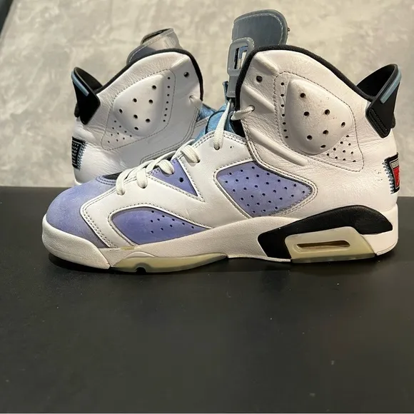 Jordan 6 retro UNC Men's 9.5 University Blue Athletic Basketball Sneakers
