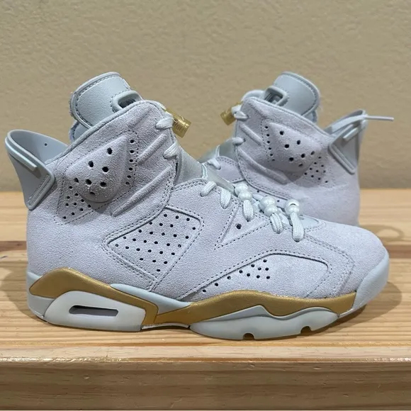 Jordan 6 Retro Women's Size 7 Grey Gold iced Suede Shoes DQ4914 074