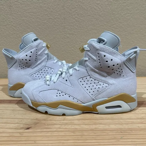 Jordan 6 Retro Women's Size 7 Grey Gold iced Suede Shoes DQ4914 074
