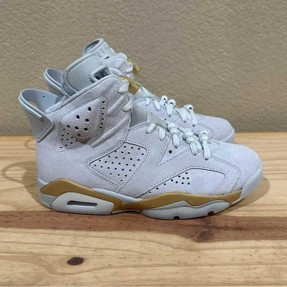 Jordan 6 Retro Women's Size 7 Grey Gold iced Suede Shoes DQ4914 074
