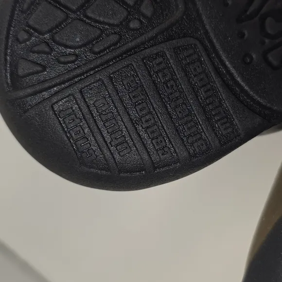 Jordan 9 Retro Olive