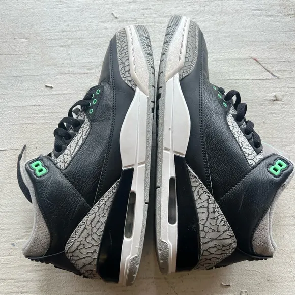 Jordan Black and Cement Grey Sneakers with Elephant Print Retro 3 Nike
