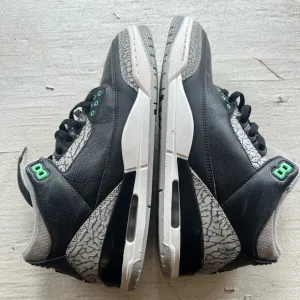 Jordan Black and Cement Grey Sneakers with Elephant Print Retro 3 Nike