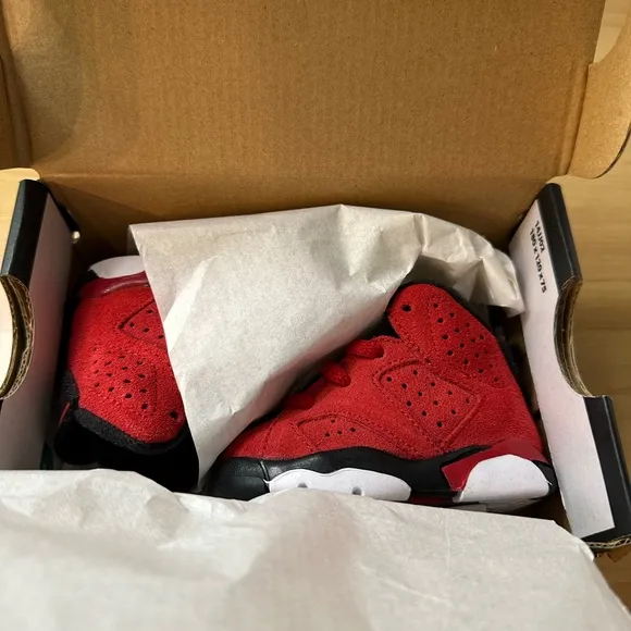Jordan Kids Retro 6 Red/Black Shoes