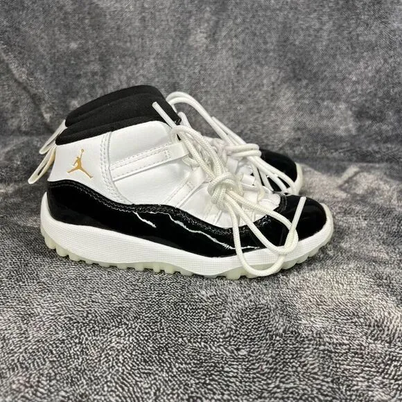 Jordan Little Kid 11 Retro DMP Gratitude 2023 size 9C