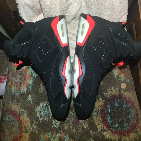 Jordan Retro Infrared 6’s size 11.5