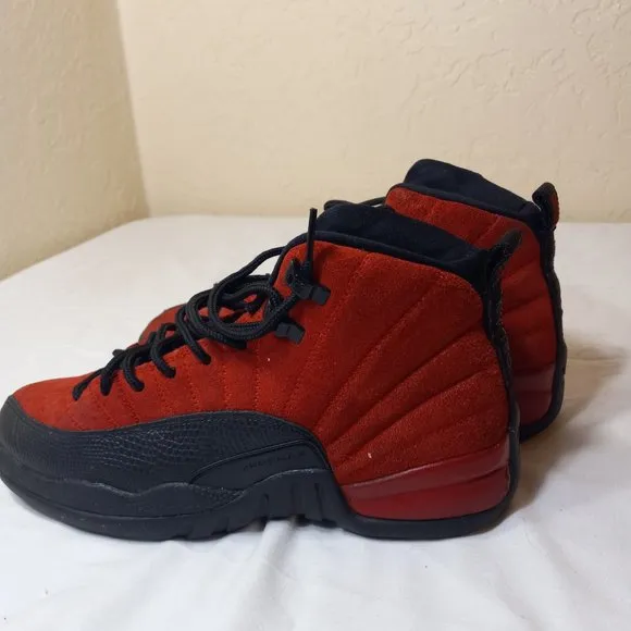 Jordan Retro Reverse Flu Game Athletic Shoe
