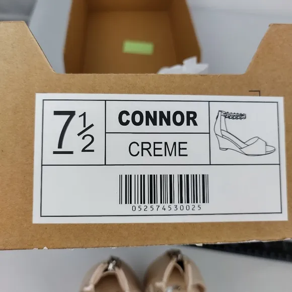 Journee collection womens Connor wedges womens‎ fashion shoes size 7.5 new