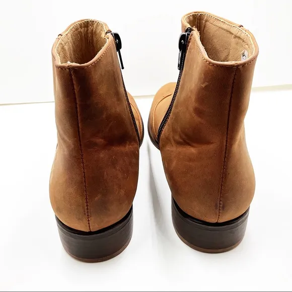 🆕{Julia Bo} Classon Ankle Boots