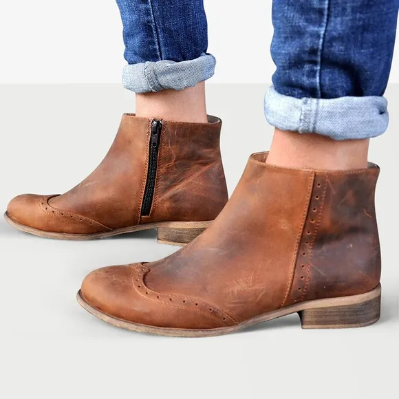 🆕{Julia Bo} Classon Ankle Boots