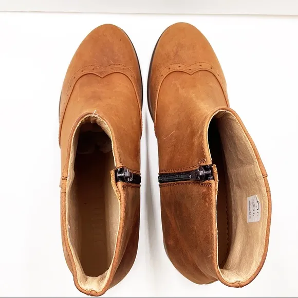 🆕{Julia Bo} Classon Ankle Boots