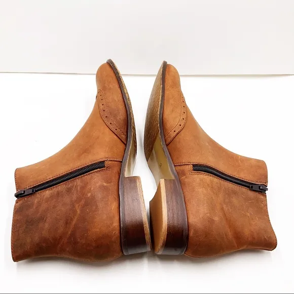 🆕{Julia Bo} Classon Ankle Boots