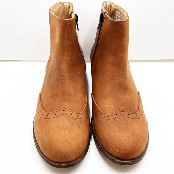 🆕{Julia Bo} Classon Ankle Boots
