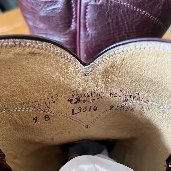 Justin Cherry Round Toe Men's 9 B Vintage Style Western Cowboy Boots