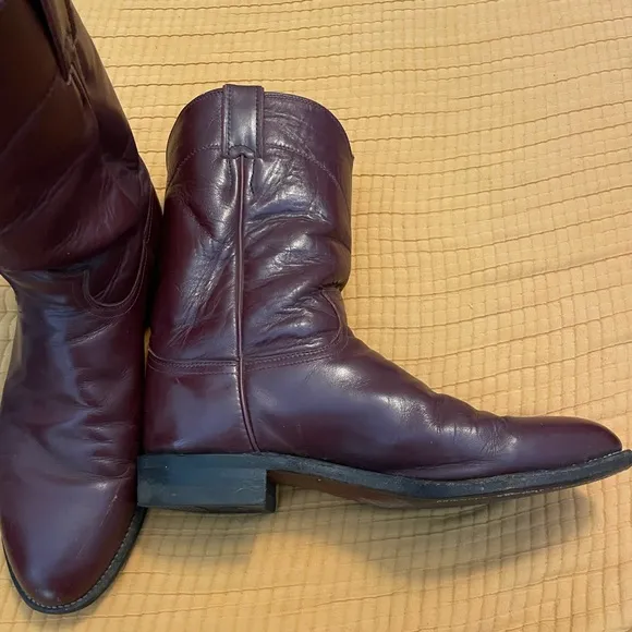 Justin Cowboy boots genuine leather burgundy, vintage, made in the USA Men’s 9d
