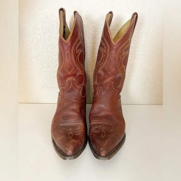 Justin’s Vintage Cowgirl boots Western pointed toe Boots. Rodeo 9.5