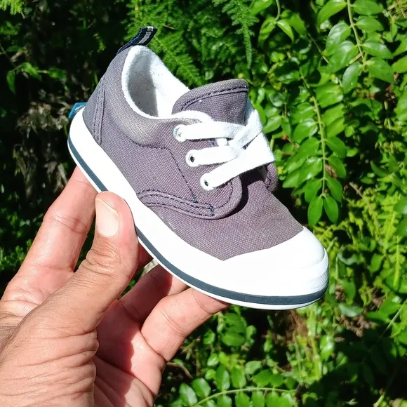 Keds Heritage Brand Kids Graham Canvas(Toddler) Lo Cut Sneakers