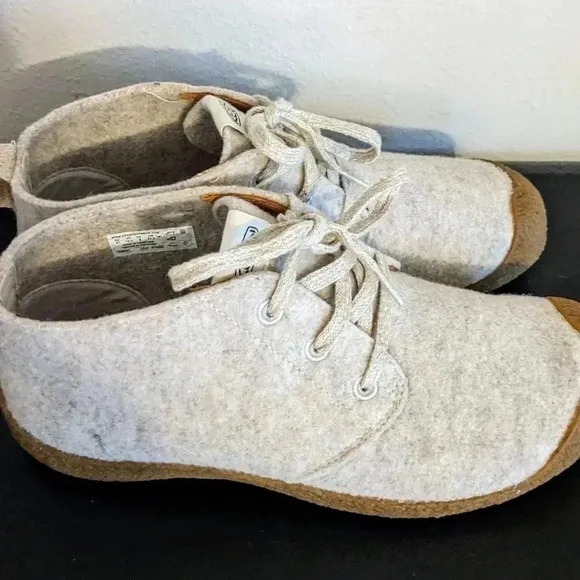 KEEN Mosey Derby Shoes Ivory Italian Wool Blend Hemp Laces Rubber Soles Sz 10.5