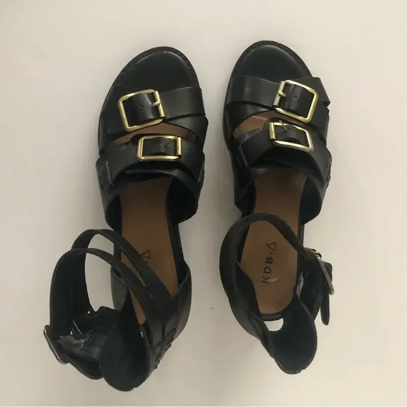 Kelsi Dagger Brooklyn Twisted Buckle Sandals Black Leather Size 7