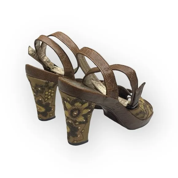 Kenneth Cole 𑁍 Afterflower Embroidery Strappy Platform Sandal 𑁍 Brown Leather
