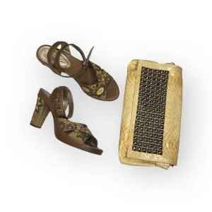 Kenneth Cole 𑁍 Afterflower Embroidery Strappy Platform Sandal 𑁍 Brown Leather