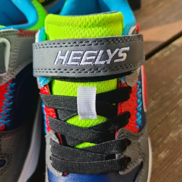 Kids' Cosmical X2 Heelys Skate Shoes W/Wheels Sneakers Grey Navy Red Multi  13C