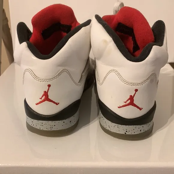 Kids Jordan Retro 5 in the color White