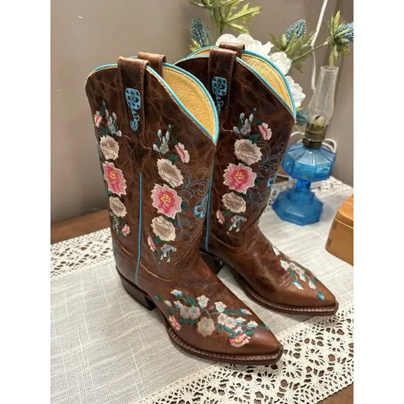 Kids Size 2 Floral Embroidered Western Cowgirl Boot by Macie Bean Boho NEW