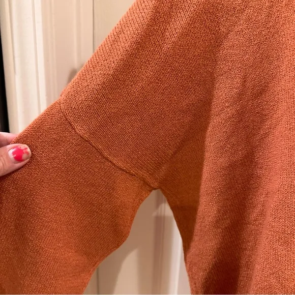 Kittenish “Hello Beautiful” Oversized Rust Orange Sweater