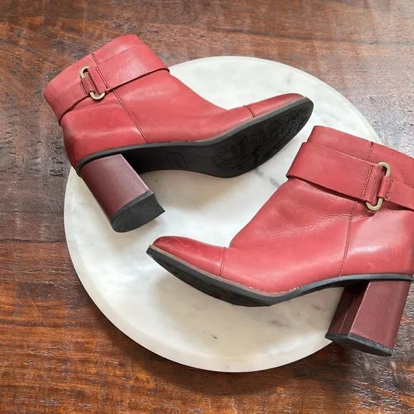 KORK EASE Red Decola Moto Block Heel Distressed Leather Ankle Booties Boots