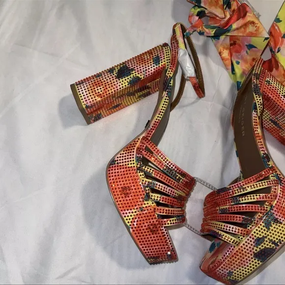 Kurt  Geiger  WOMENS ORANGE PIERRA CRYSTAL-EMBELLISHED WOVEN PLATFORM
