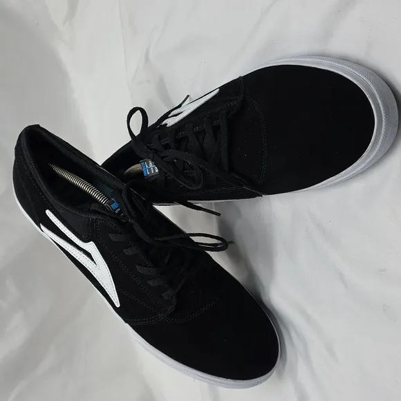 LAKAI GRIFFIN CAMBRIDGE BLACK SUEDE LACE UP MENS LOW TOP MEN 13 SKATEBOARD SHOE