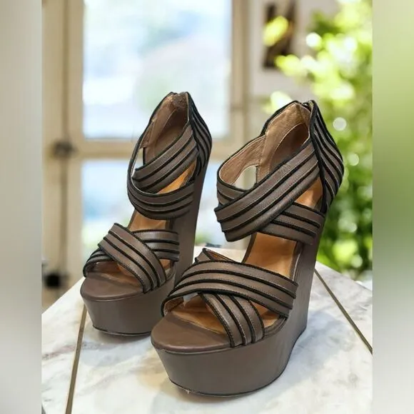 L.A.M.B. Y2K 90s Bernadette Leather Sandals Wedges Heels Size 7.5