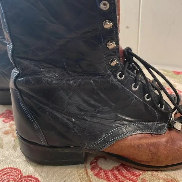Laredo Brown Black Lace Up Boots Metal Vintage Western Design