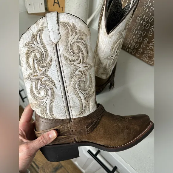 Laredo Crackle Embroidered Tassel Brown and White Cowboy Western Boots -Size 8.5