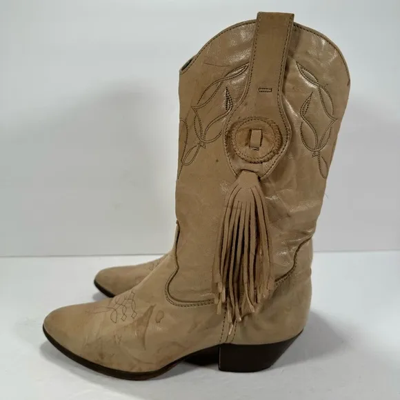 Laredo Vintage Cream Leather Fringe Western Cowboy Boots Women’s Size 6M