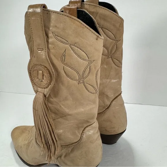 Laredo Vintage Cream Leather Fringe Western Cowboy Boots Women’s Size 6M