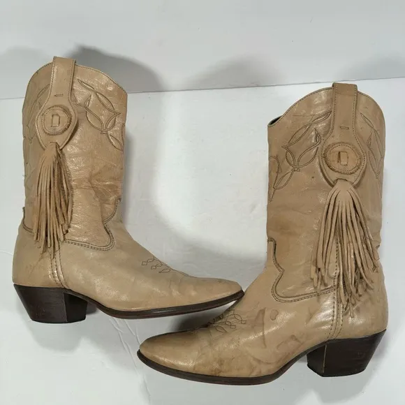 Laredo Vintage Cream Leather Fringe Western Cowboy Boots Women’s Size 6M