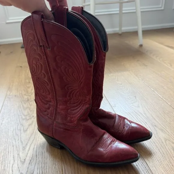Laredo Vintage Ladies Western Cowboy Boots - Red - Size 7.5