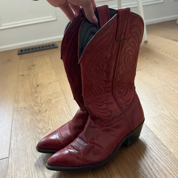 Laredo Vintage Ladies Western Cowboy Boots - Red - Size 7.5