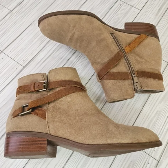 Lauren Ralph Lauren Mehira Suede and Leather Strap Ankle Boots in Sand Size 8